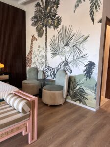 The Pink Palm Hotel - Rooms - Large King Room