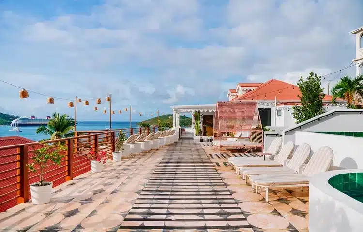The Pink Palm Hotel - Terrace